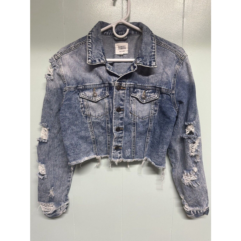 Almost‎ Famous Jean Jacket Size Medium